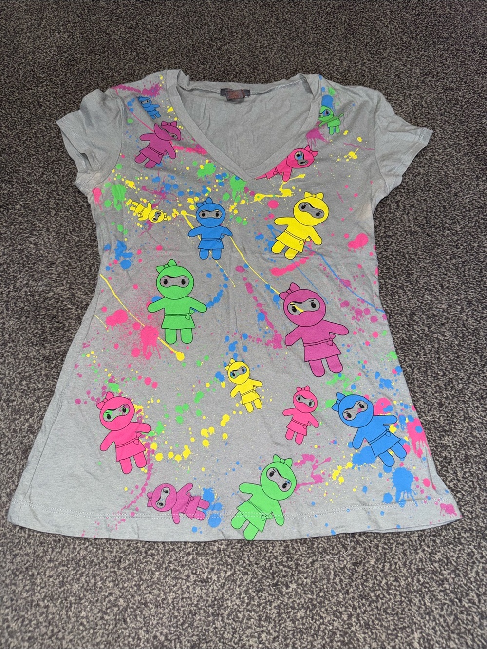 Y2K Scene Graphic Tee Women’s Medium Neon Paint Splatter Ninja T-Shirt